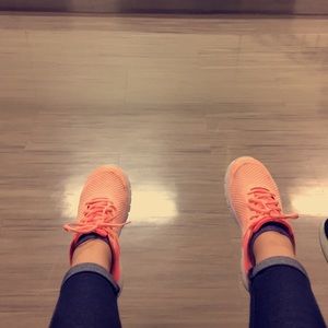 Meet your Posher, Hiyam